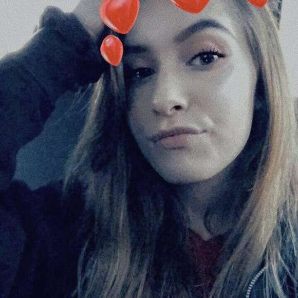 Meet your Posher, Bianca - Picture 1 of 1